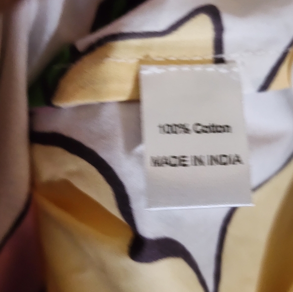 Banjanan Floral Print Blouse with Ruffle Sleeves - Picture 5 of 6